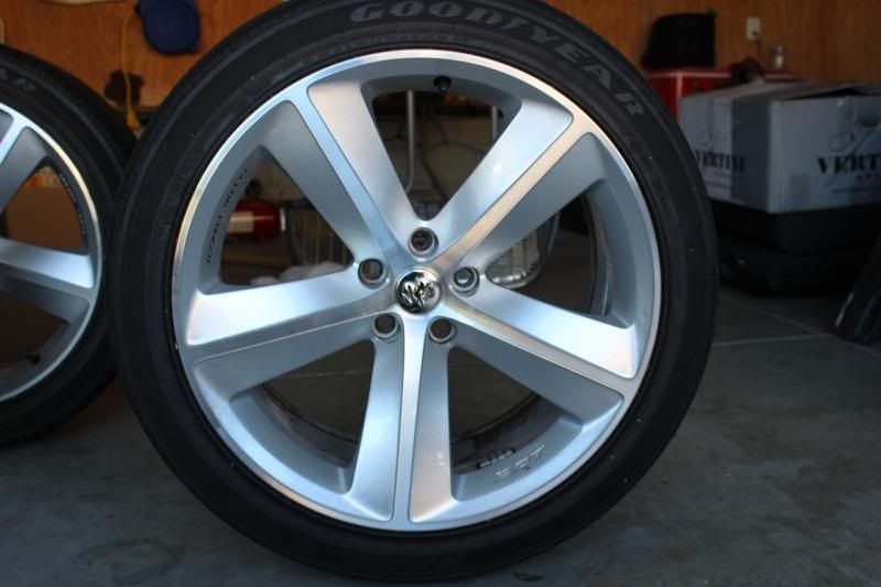 2012 Dodge Challenger Rt Wheels